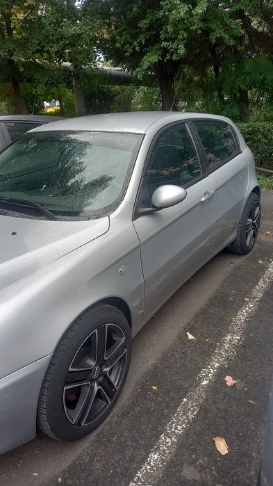 Alfa Romeo 147 înmatriculat