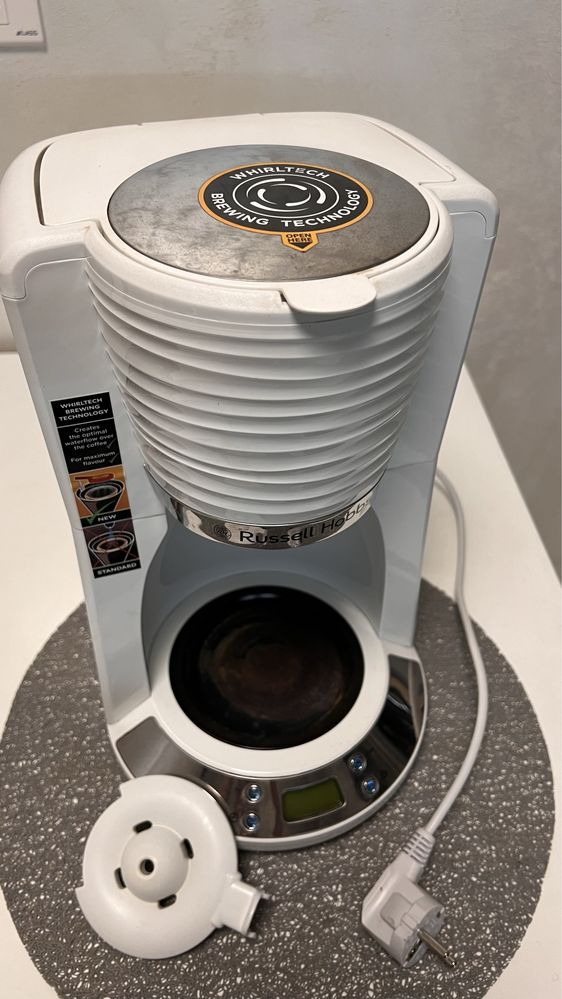 Cafetiera Russell Hobbs FARA CARAFA