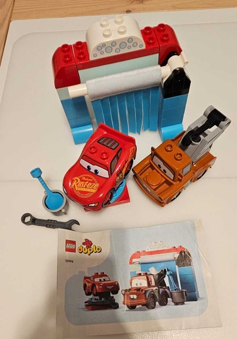 LEGO Duplo Cars – Spălătorie + Lightning McQueen & Mater (set 10996)