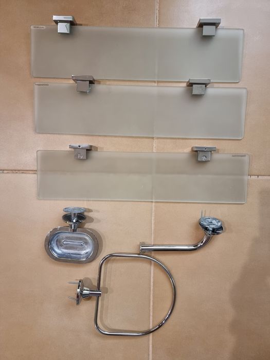 Polite sticla securizata mată