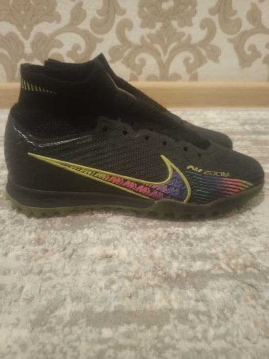 Продам сопоконожки Nike Air zoom