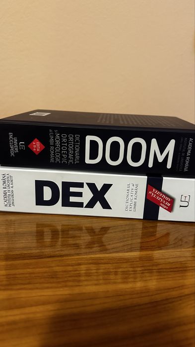 Vand Doom si Dex