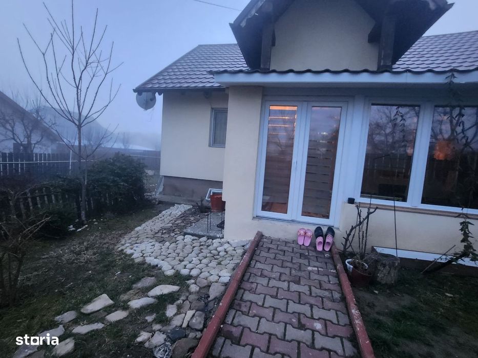 Casa cu 3 camere mobilata in Magura Comision 0%