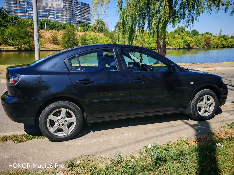 vand masina mazda 3