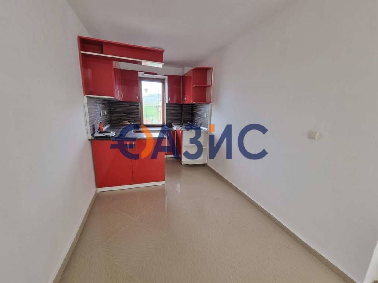 Къща с 3 спални и гараж, 130 кв.м. + 500 кв.м. двор, с Александрово,