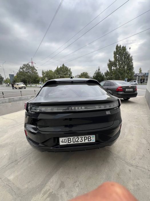 zeekr 001 z sport
