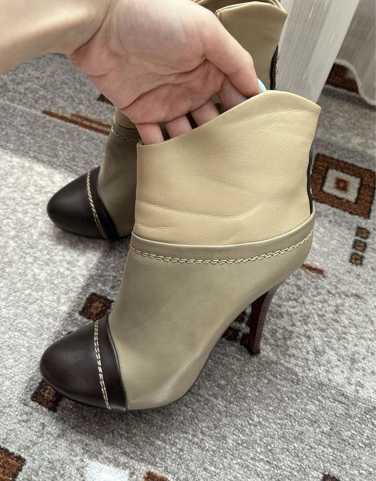 Botine din piele naturală