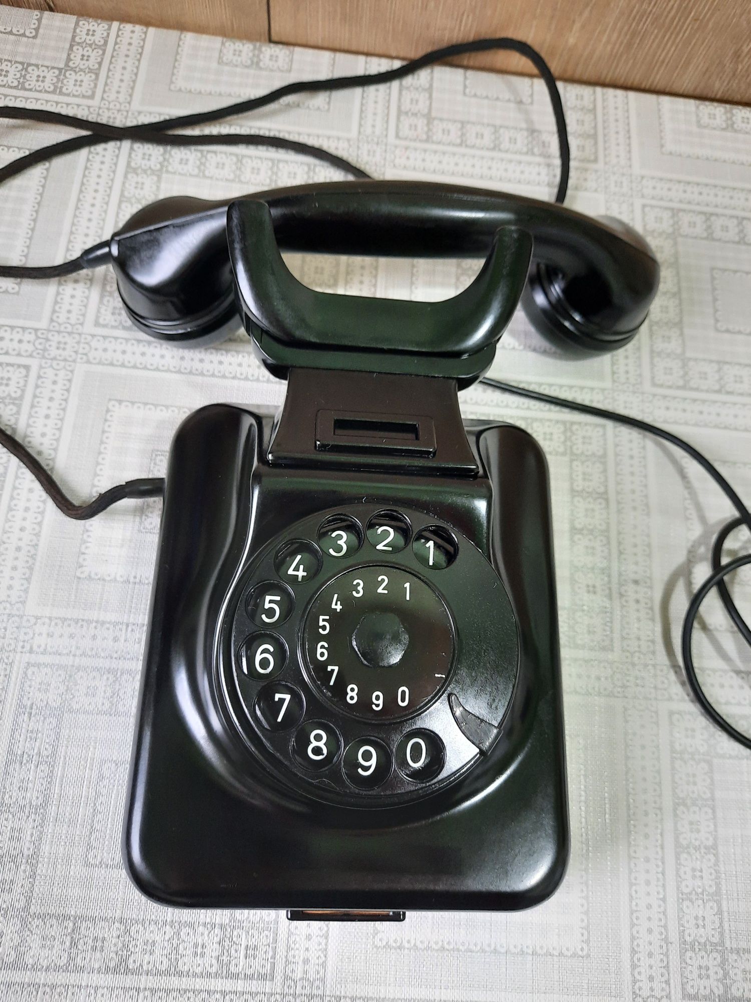 Telefon Siemens & Halske W 49 ( din anul  1952)