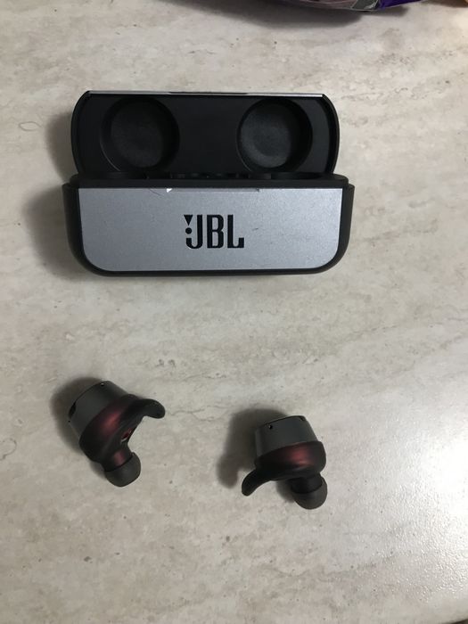 Casti Jbl Reflect Flow cu Defect