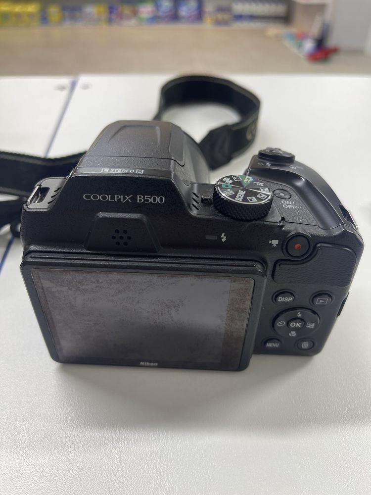 Продам Фотоаппарат Nikon Coolpix b500