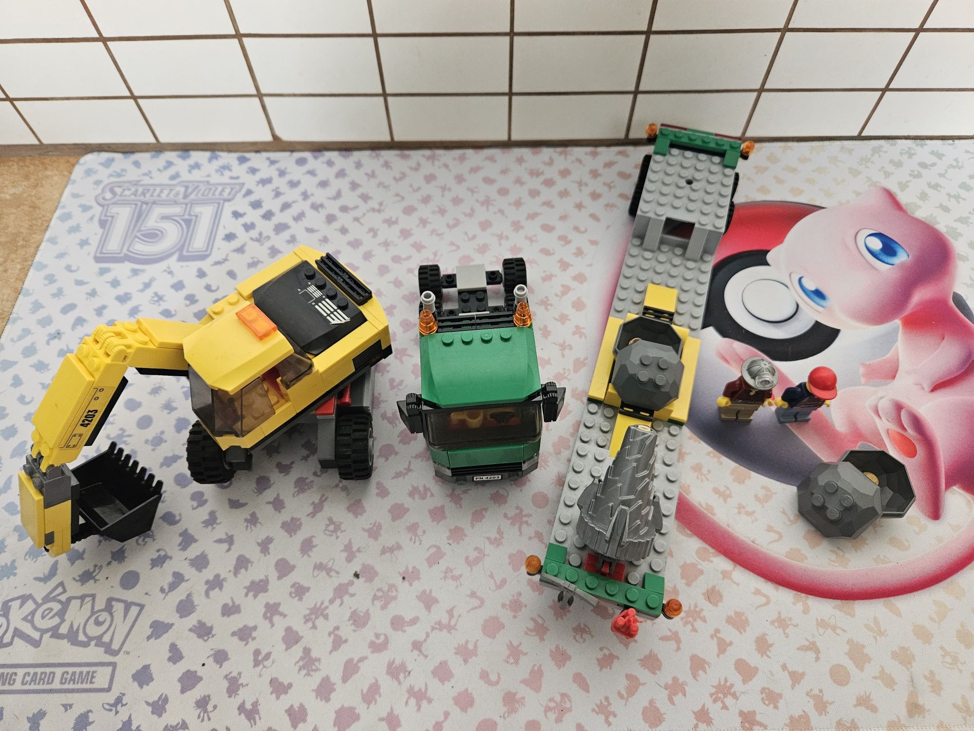 Lego construction Transportor Excavator