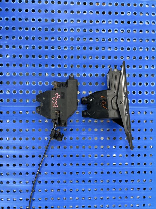 Actuator broasca portbagaj haion bmw e90 e91 e60 e61 e87 e82