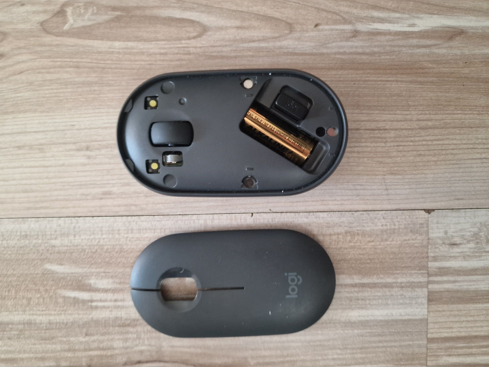 Mouse Logitech Pebble M350