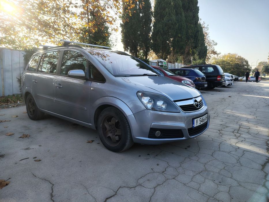 Opel Zafira 1.9 120 к.с. 7 места