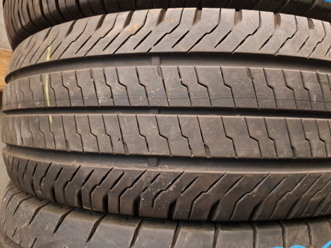 2 anvelope 225/65 R16 C Continental
