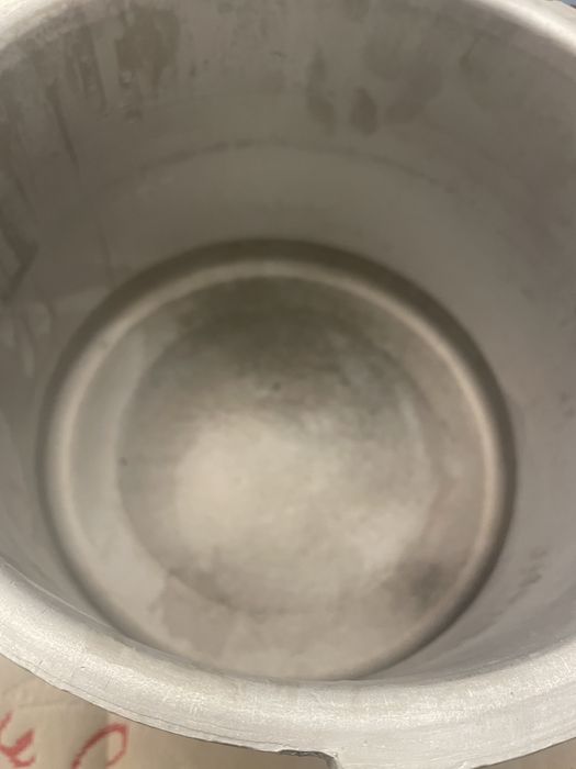 Стара руска тенджера под налягане