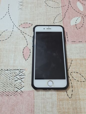Vand iPhone 6 16GB gold sau schimb cu boxa JBL Charge 5