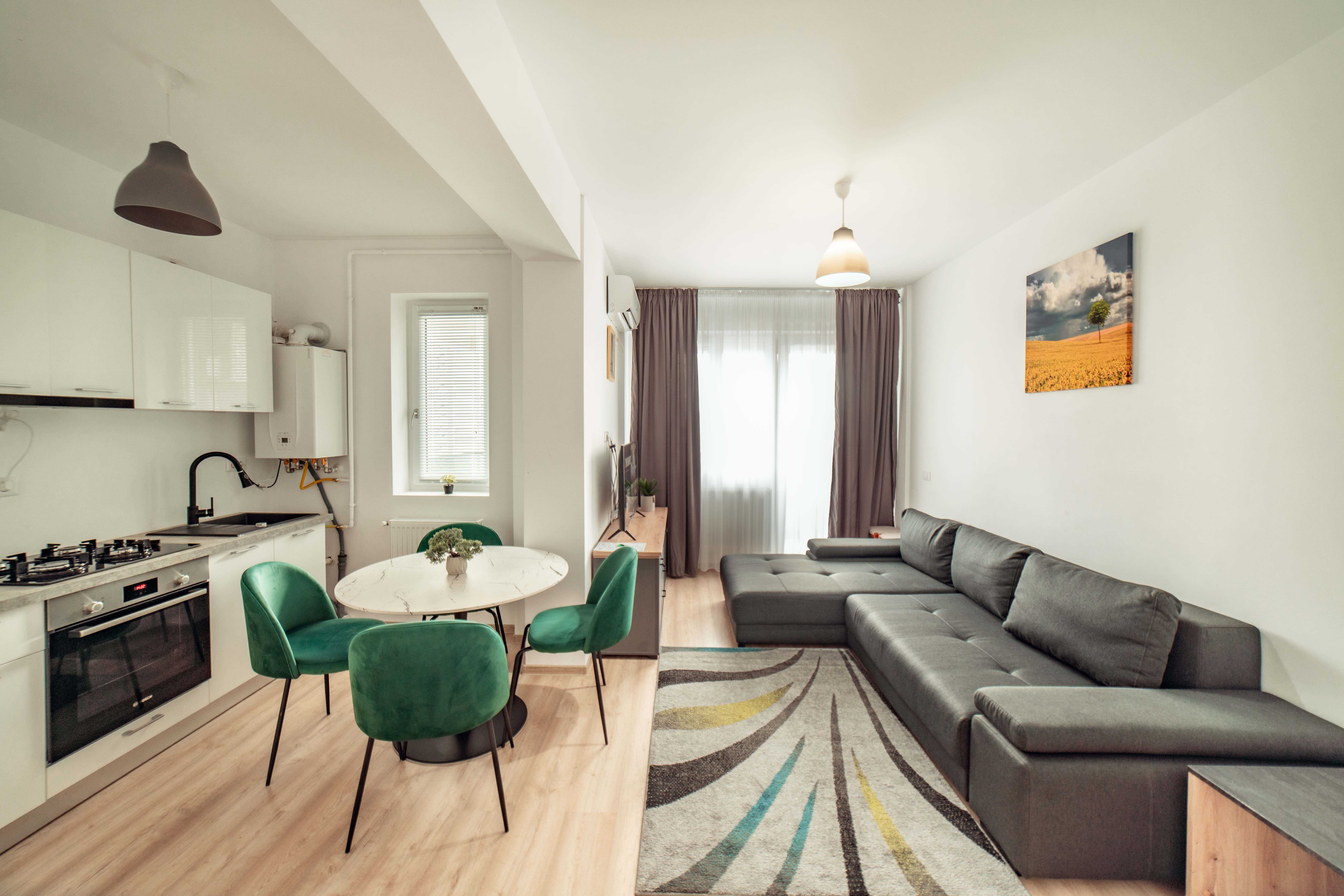 Regim Hotelier / Lux / Apartamente Si Garsoniere / Suceava