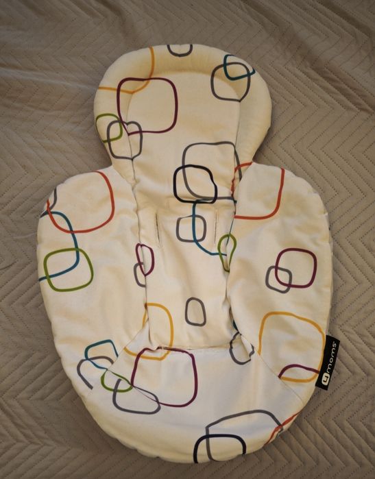 Електрическата бебешка люлка mamaRoo 4.0 Multi-color plush