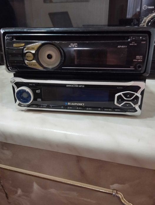 Cd player за кола blaupunkt и JVC