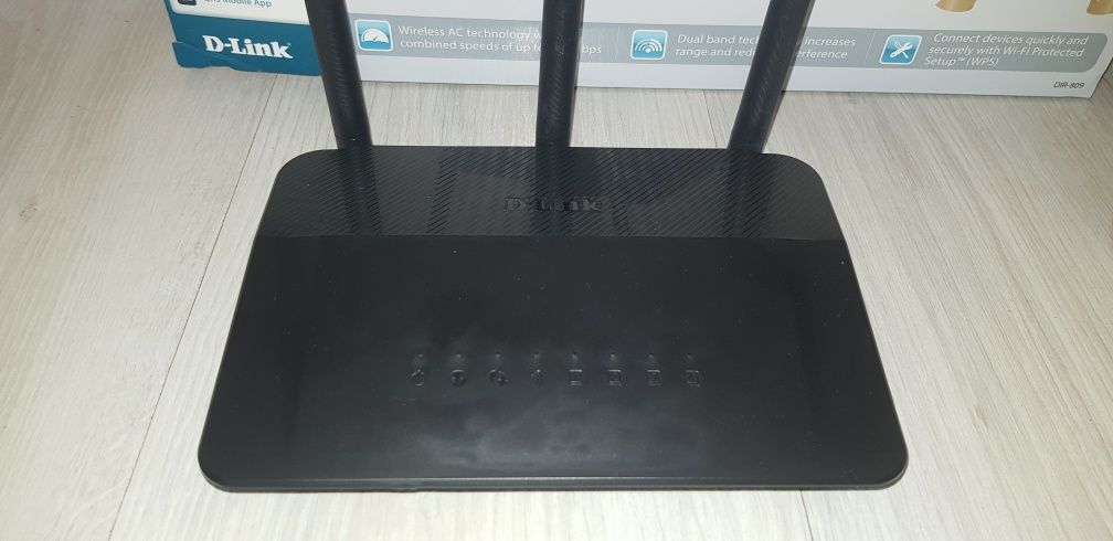 Router Wireless D-link DIR-809