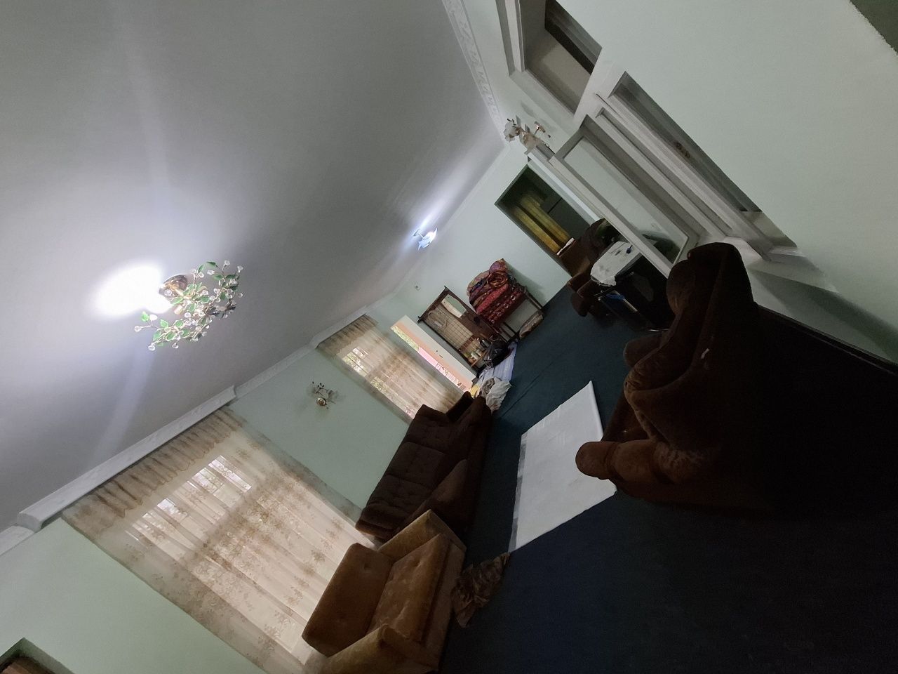 Oqtoshda  tayyor dacha sotiladi