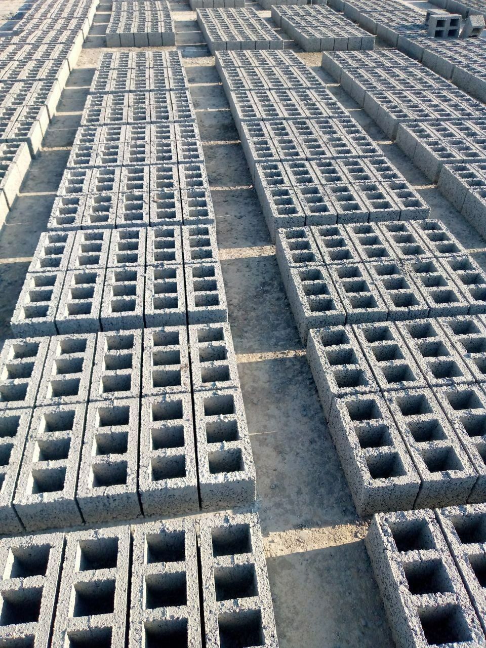 Jomboy shlaka blok