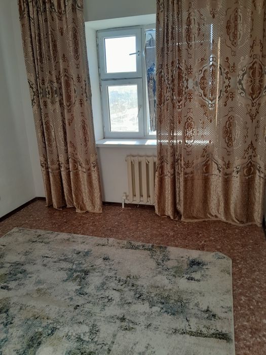 Сдам 3ком квартиру длительный срок 4этаж  семейным