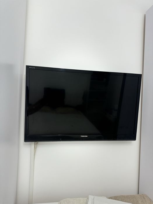 Televizor Toshiba REGZA – utilizat, funcțional