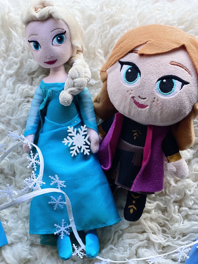 Set Frozen Elsa ( carte jucării caciula cu fular )