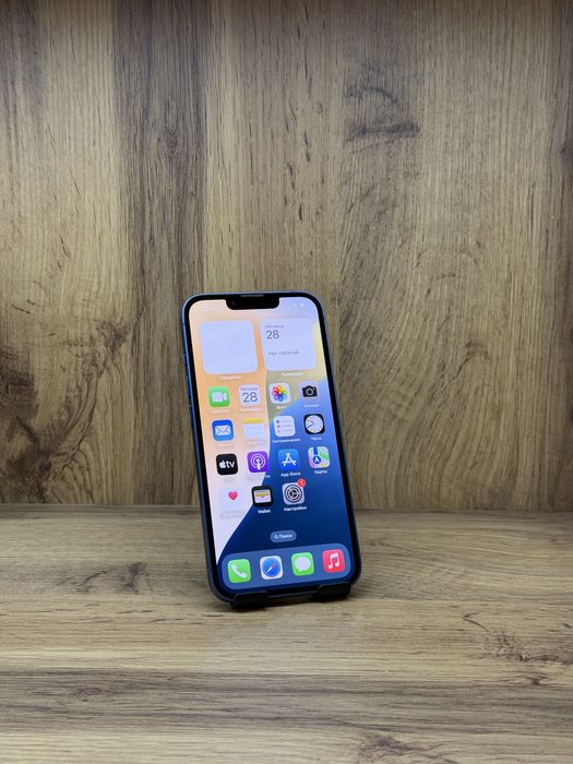 iPhone 13 | Nomad Mobile