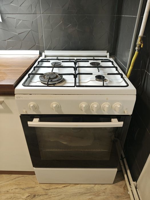 Vând aragaz arctic 60cm