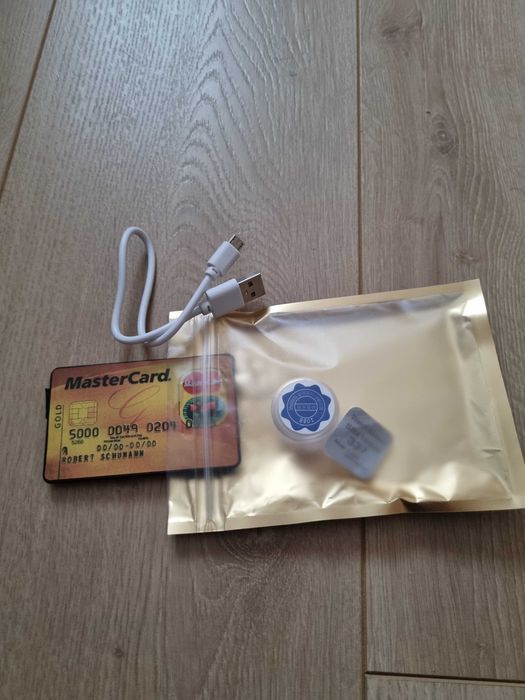 Casca pentru copiat cu card