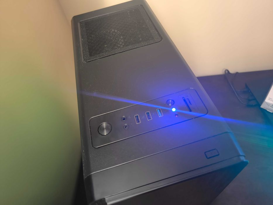 Настолен компютър Nvidia 1070ti, 32 RAM, 1.5 HDD, 120 SSD Ryzen 5, RGB