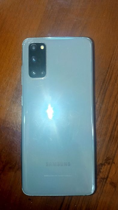 Samsung s20 holati yaxshi