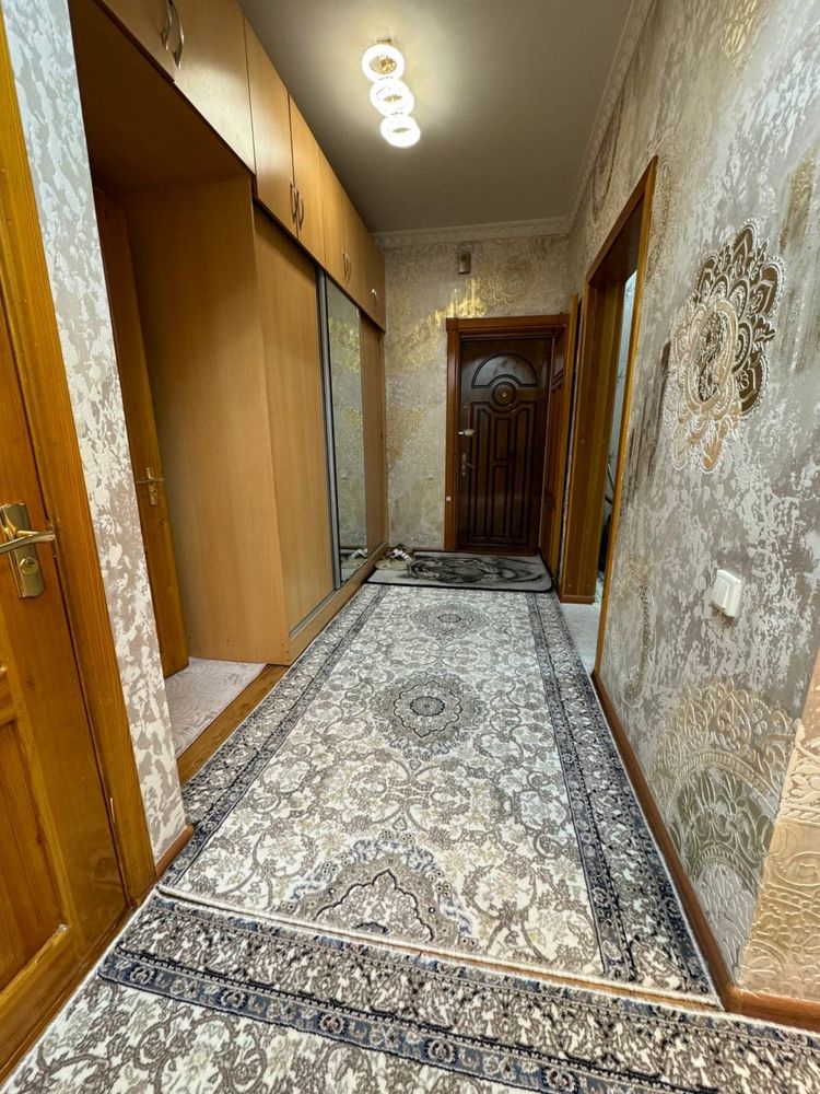 Продается 3 комнатная квартира в Сергели -4 1 этаж