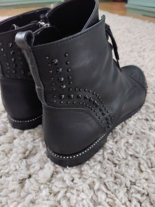 Дамски боти на Aquamarine. 40 номер.