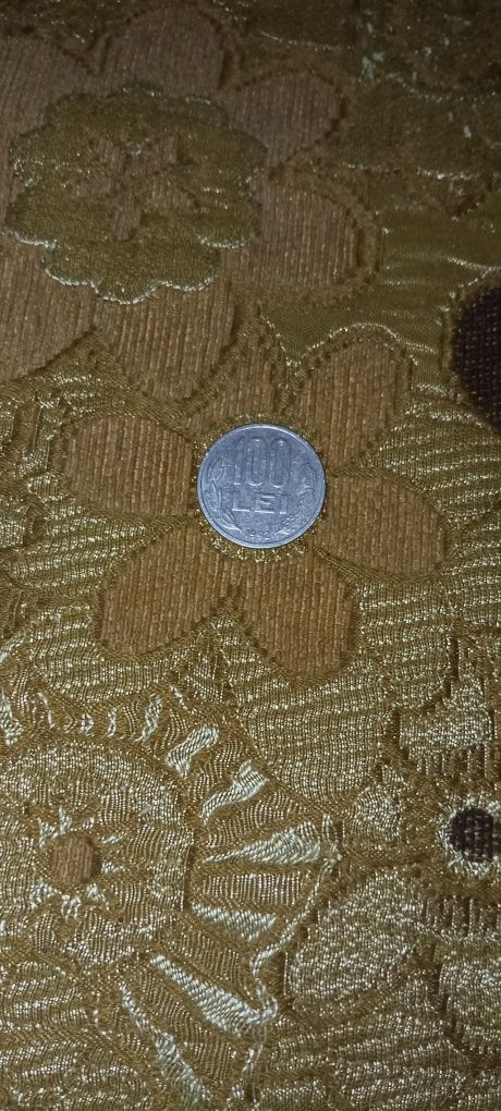 Moneda 1992 stare perfecta prețul este de 700lei