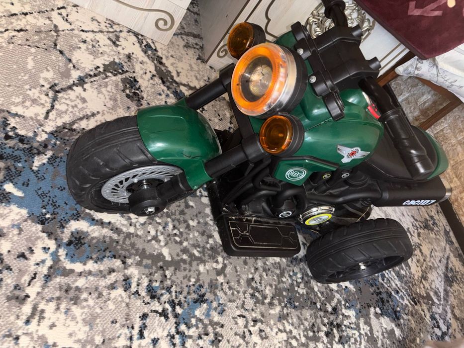 Detiskiy matasikl satiladi