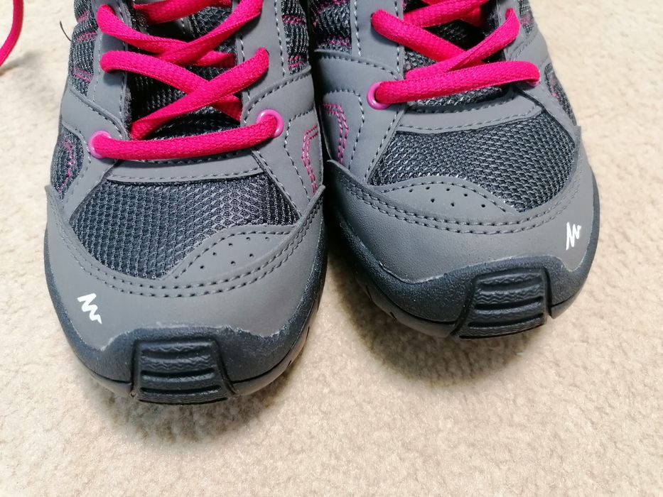 Încălțăminte drumetie marimea 34, Dechatlon