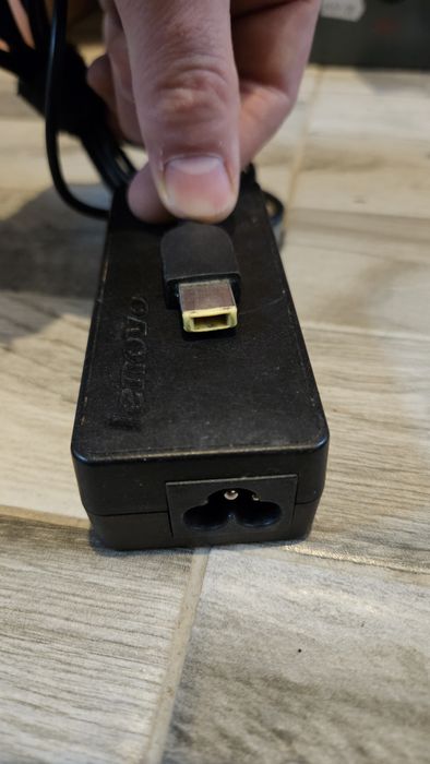 Incarcator laptop Lenovo