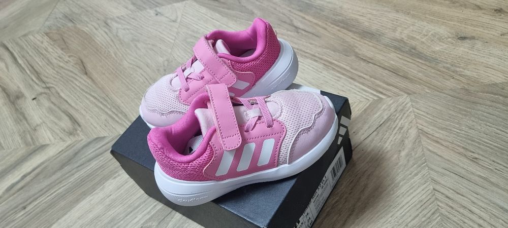 Adidas fetite , marimea 24