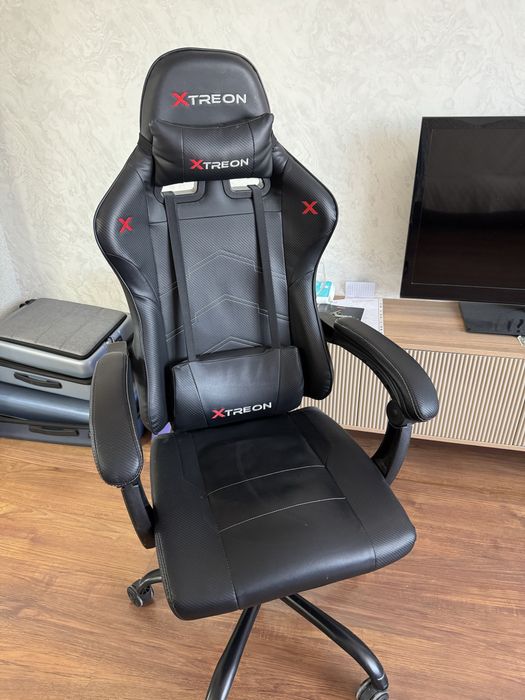 Игровое кресло XTREON Recliner 8125 черный