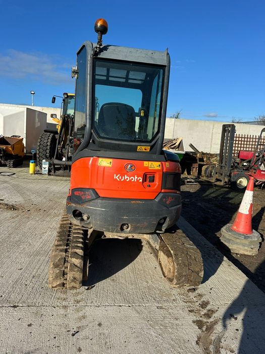 Vând miniexcavator kubota u27 An 2017