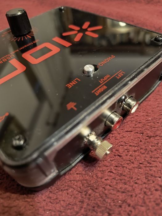 Convertor marca ION pentru casete audio si viniluri in format MP3