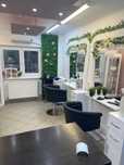 Inchiriere post frizerie / coafor / cosmetica/ manichiura unghii false