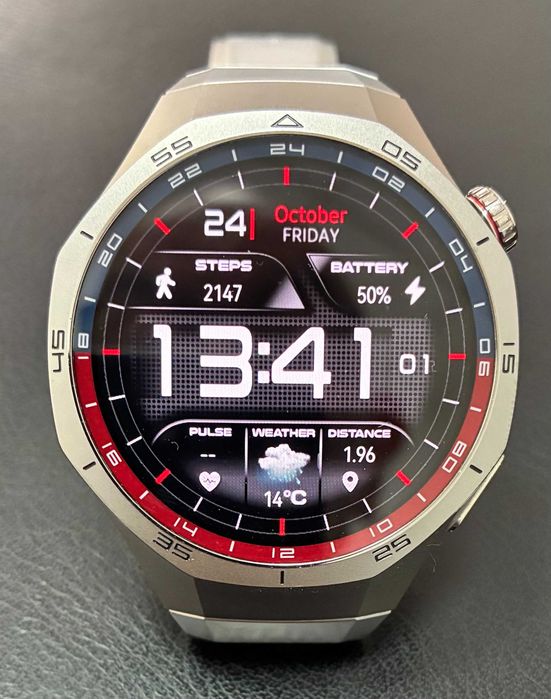 Huawei Watch GT-5 Pro Titanium.
