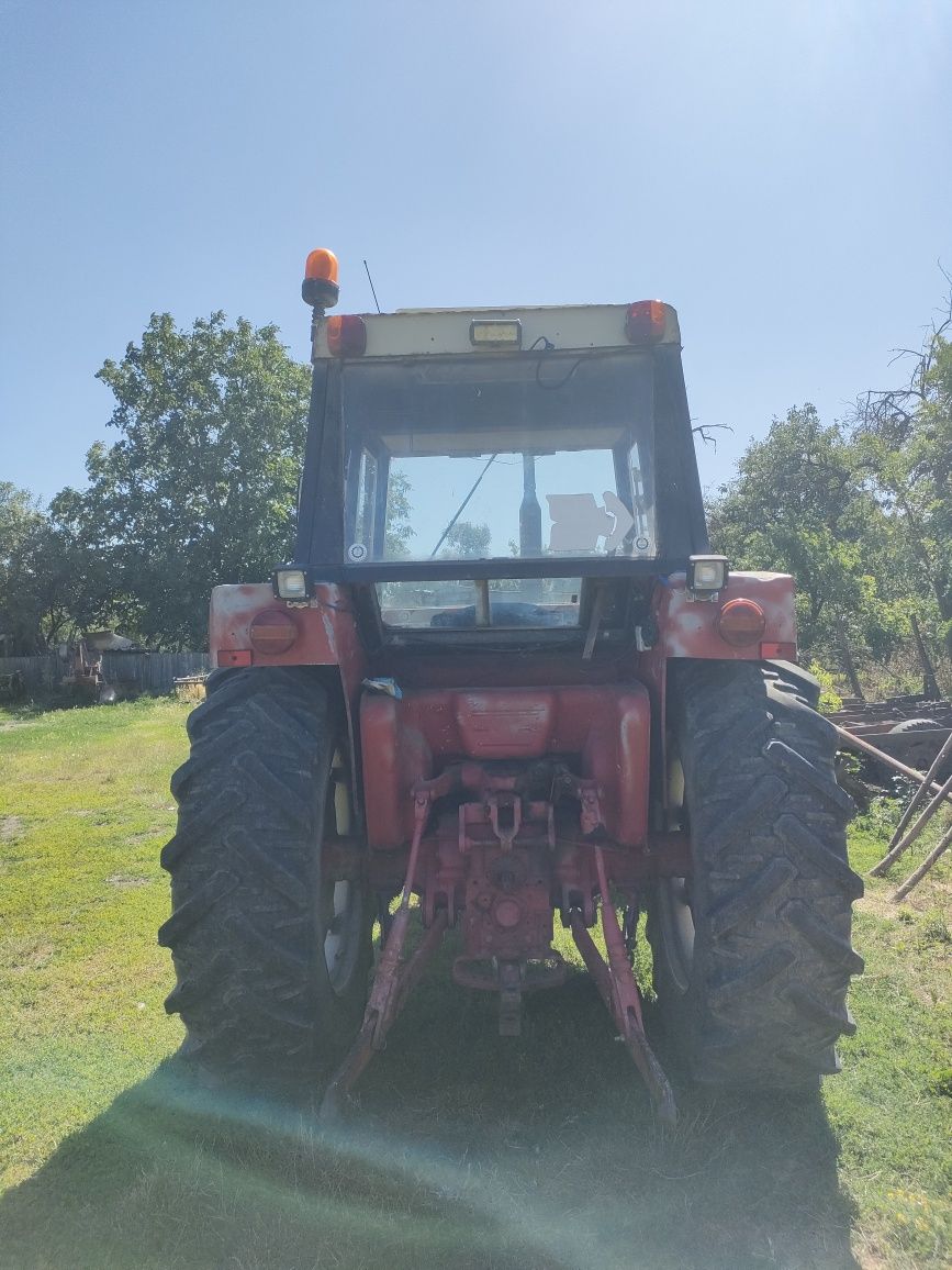 International 574