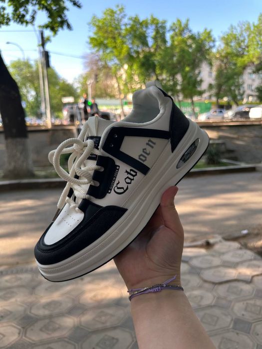 Мужские кроссовки для осени