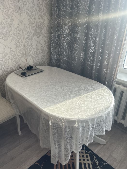 Слоновый стол.